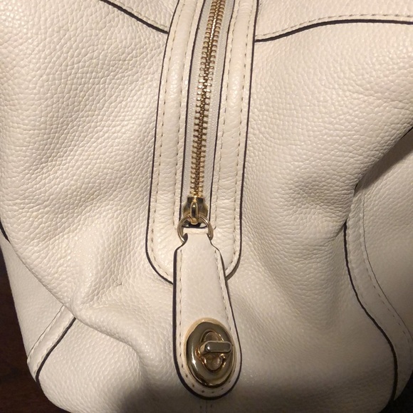 Coach turn lock purse - Picture 7 of 16